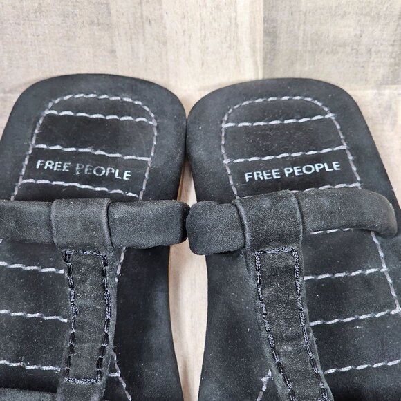 Free People Hadden Sandals Womans Size 7 Black Suede Slip On - Picture 4 of 8